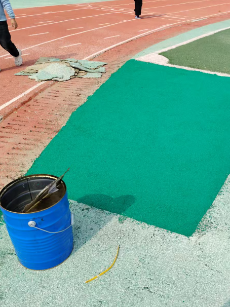 西城球场翻新修补改造专项服务介绍